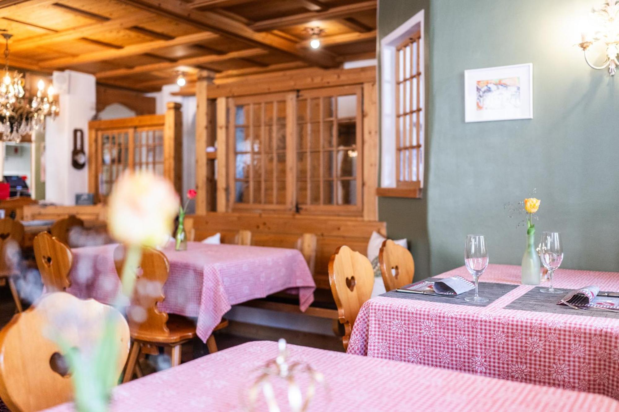 Hotel La Cruna เซดรุน ภายนอก รูปภาพ