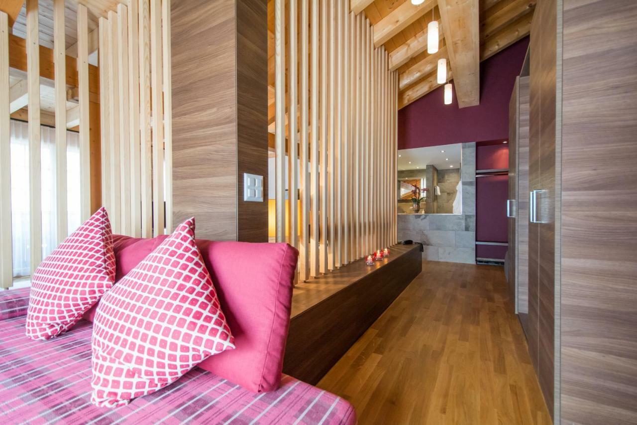 Hotel La Cruna เซดรุน ภายนอก รูปภาพ