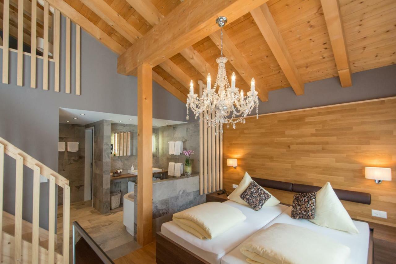 Hotel La Cruna เซดรุน ภายนอก รูปภาพ